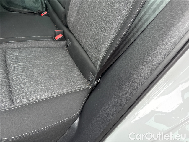  Skoda  Karoq  2.0TDI 110 4x4 Style AT #2