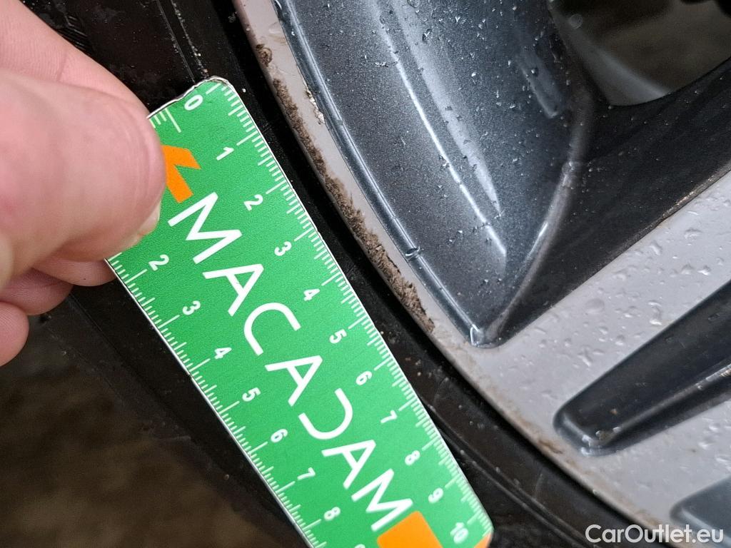  Bmw  Serie 1 Série 1 Berline 116d Sport 1.5 115CV BVA8 E6 #22