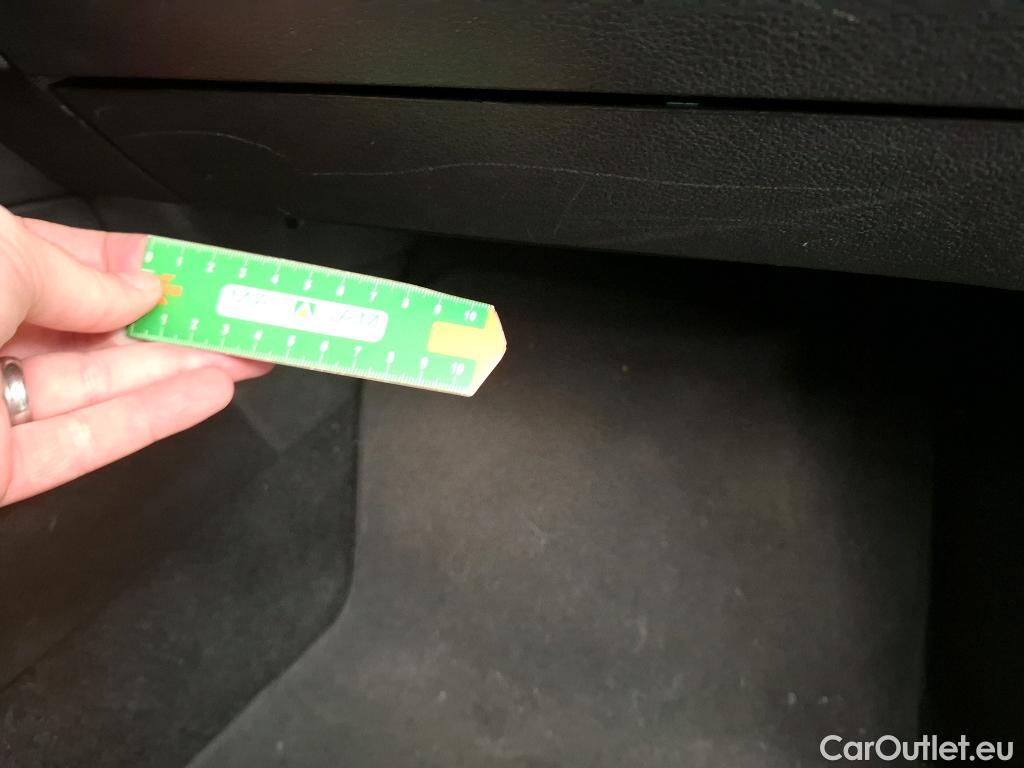  Bmw  Serie 2 Série 2 Gran Tourer 216d Lounge 1.5 115CV BVA7 E6d #17