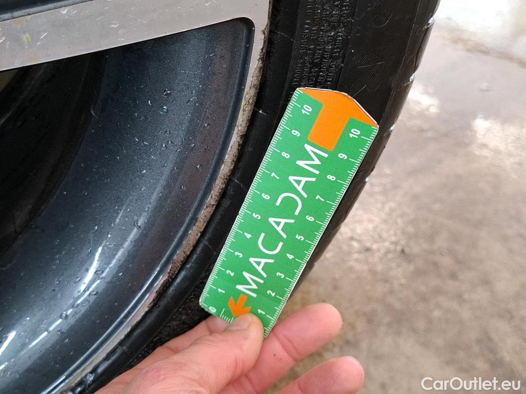  Bmw  Serie 1 Série 1 Berline 116d Sport 1.5 115CV BVA8 E6 #32