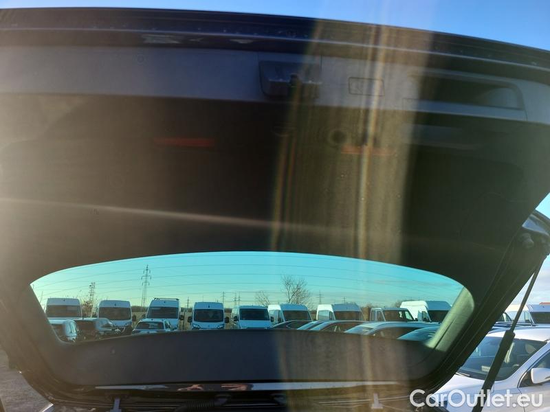  Volkswagen  Passat  Variant (CB5) (2019) Pas.Var.2.0TDI 110 Elegance AT #9