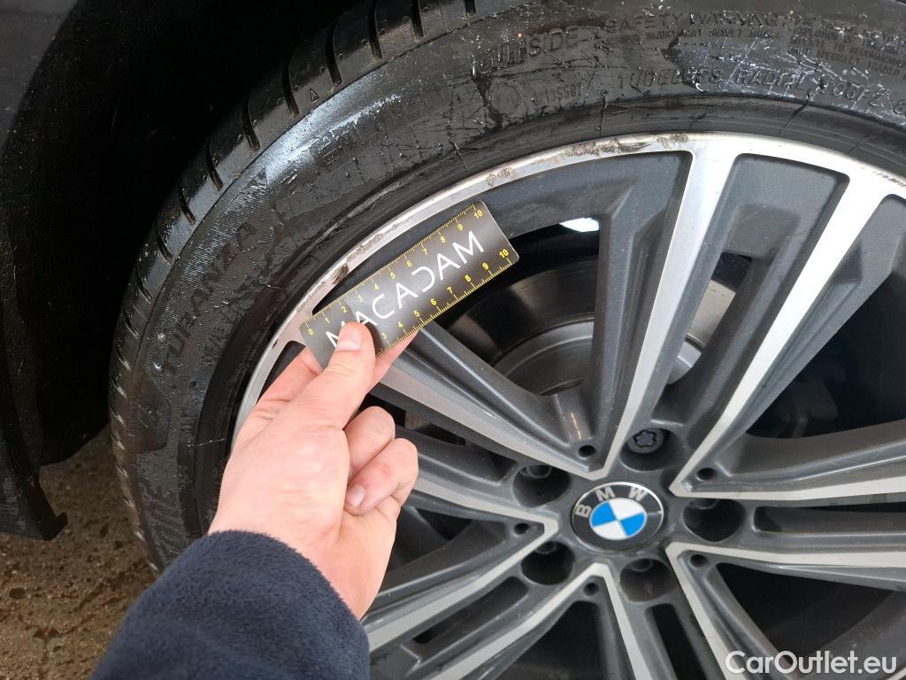  Bmw  Serie 1 BMW Série 1 / 2019 / 5P / Berline 1.5 116D DKG7 Business Design #8