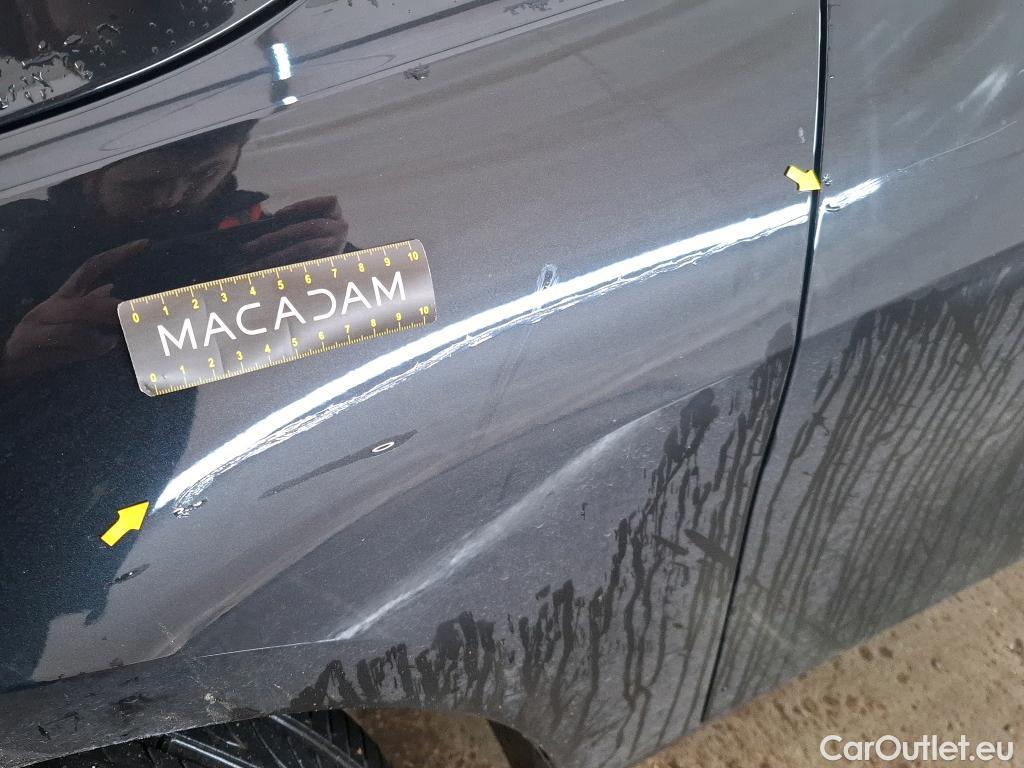  Bmw  Serie 1 BMW Série 1 / 2019 / 5P / Berline 1.5 116D DKG7 Business Design #24