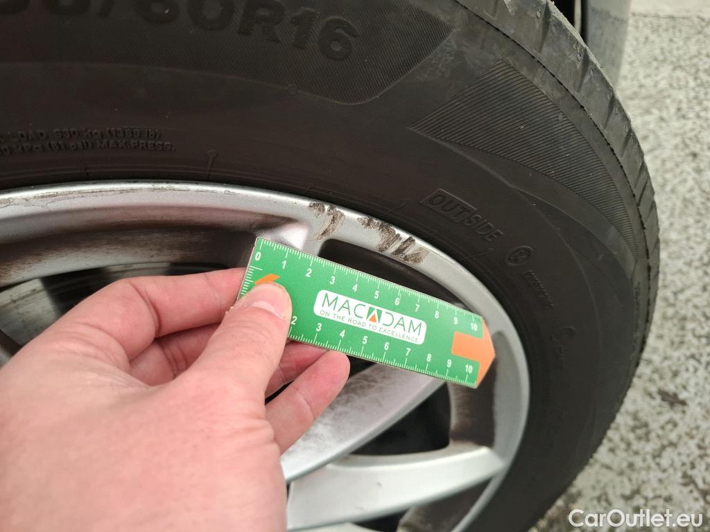  Bmw  Serie 2 Série 2 Gran Tourer 216d Lounge 1.5 115CV BVA7 E6d #10