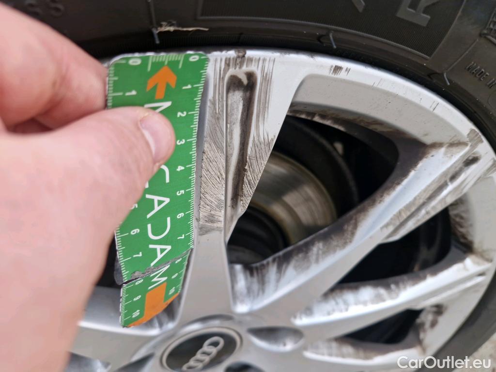  Audi  A4 AUDI  / 2019 / 4P / Berline 35 TFSI 150 S tronic Business Line #8