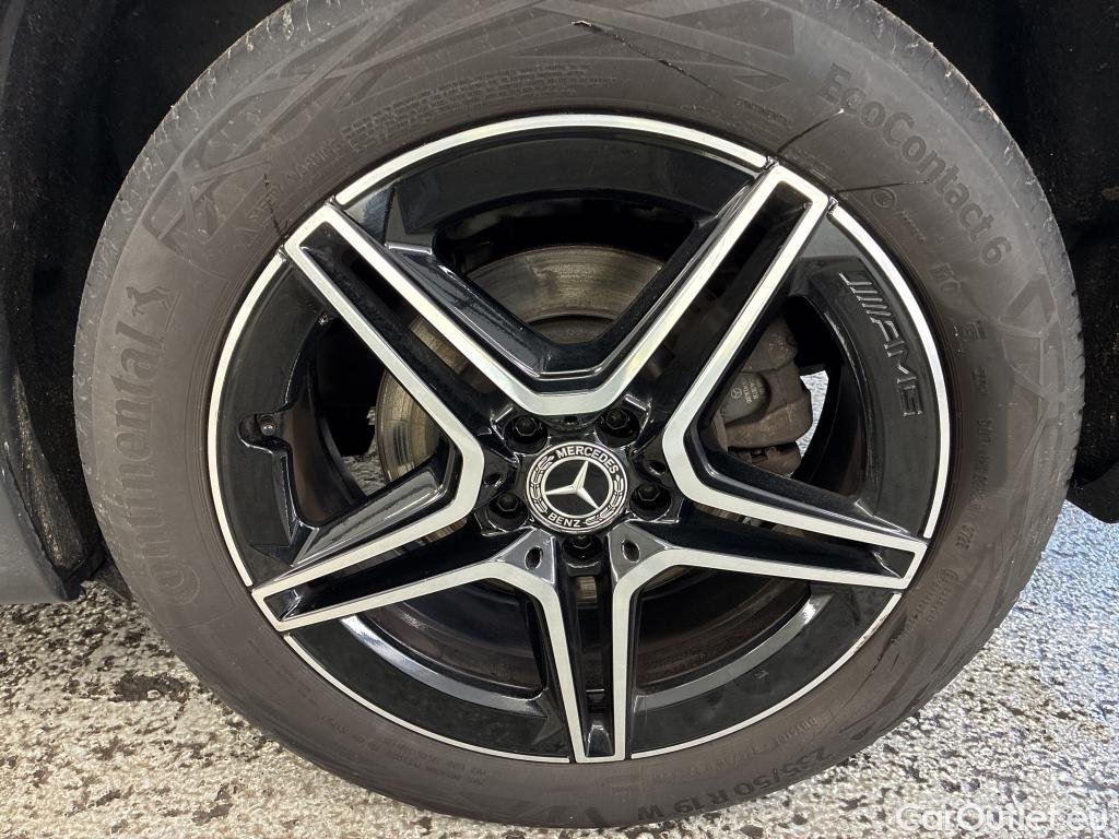  Mercedes  GLB MERCEDES-BENZ  / 2019 / 5P / SUV  220 d AMG Line 4Matic #13