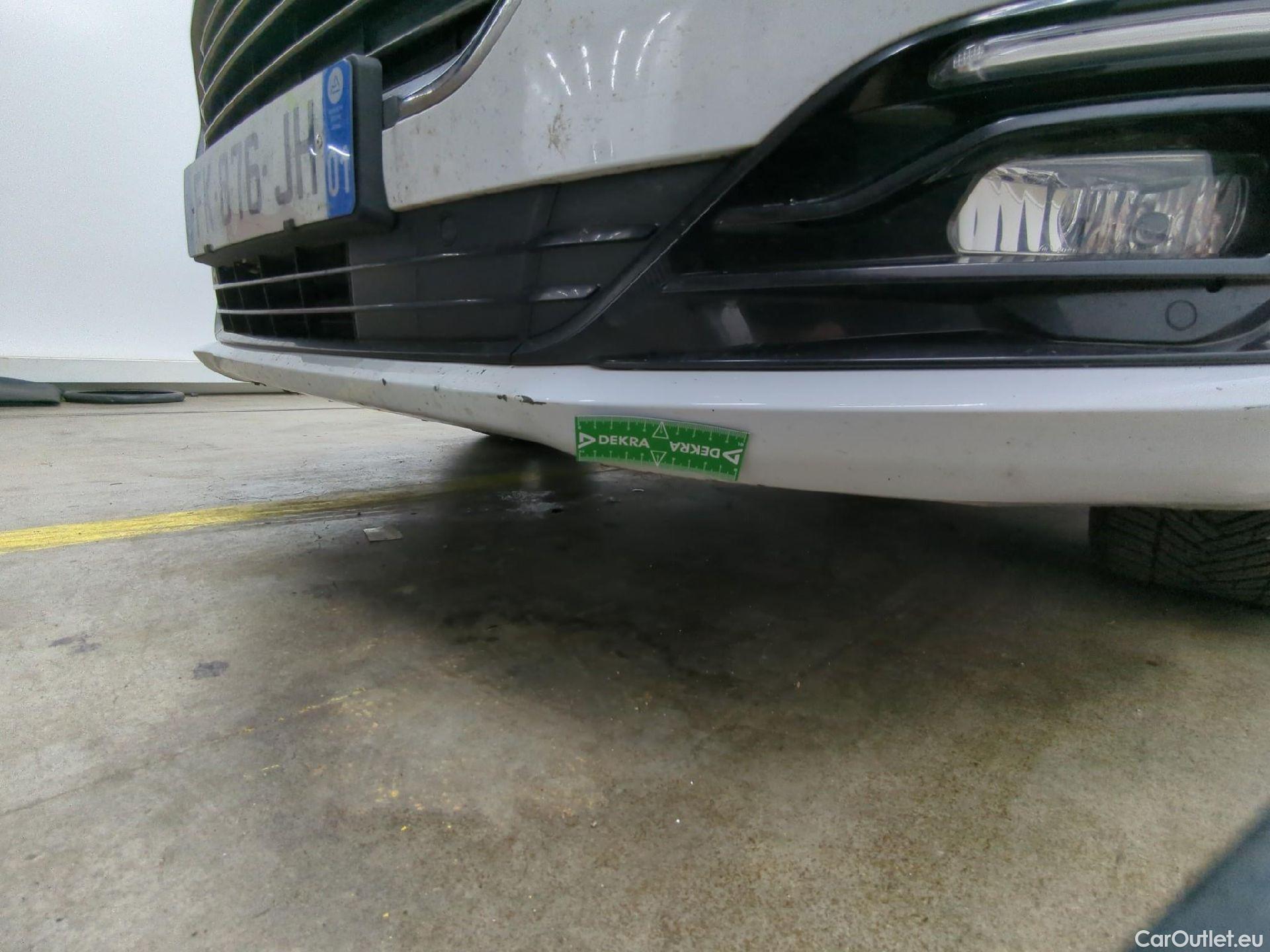  Ford  Mondeo  Turnier Titanium 2.0 EcoBlue 150CV BVA8 E6dT #35