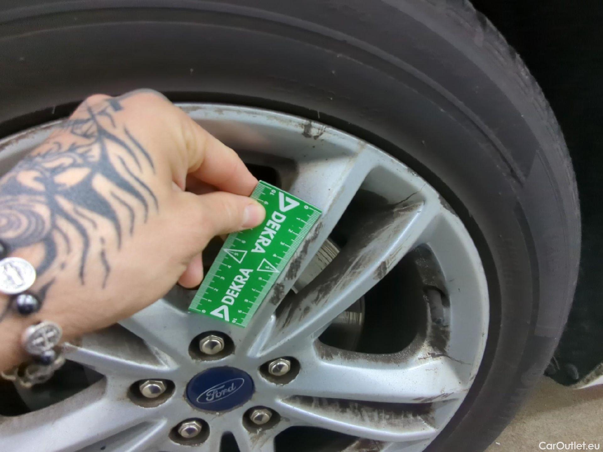  Ford  Mondeo  Turnier Titanium 2.0 EcoBlue 150CV BVA8 E6dT #7