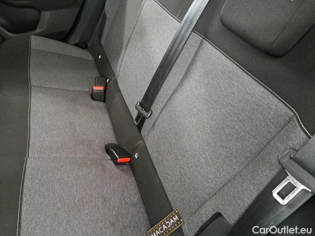  Citroen  C4  Berline Feel 1.2 PureTech 130CV BVA8 E6d #19