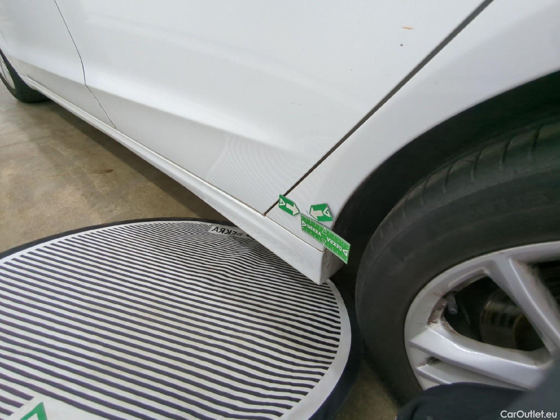  Ford  Mondeo  Turnier Titanium 2.0 EcoBlue 150CV BVA8 E6dT #42