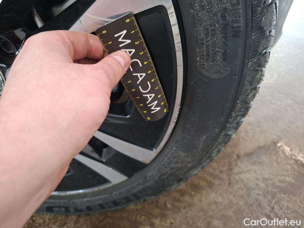  Mercedes  CLA-Klasse MERCEDES-BENZ CLA Coupe / 2019 / 4P / Coupé CLA 180 d Business Line BA8 #15