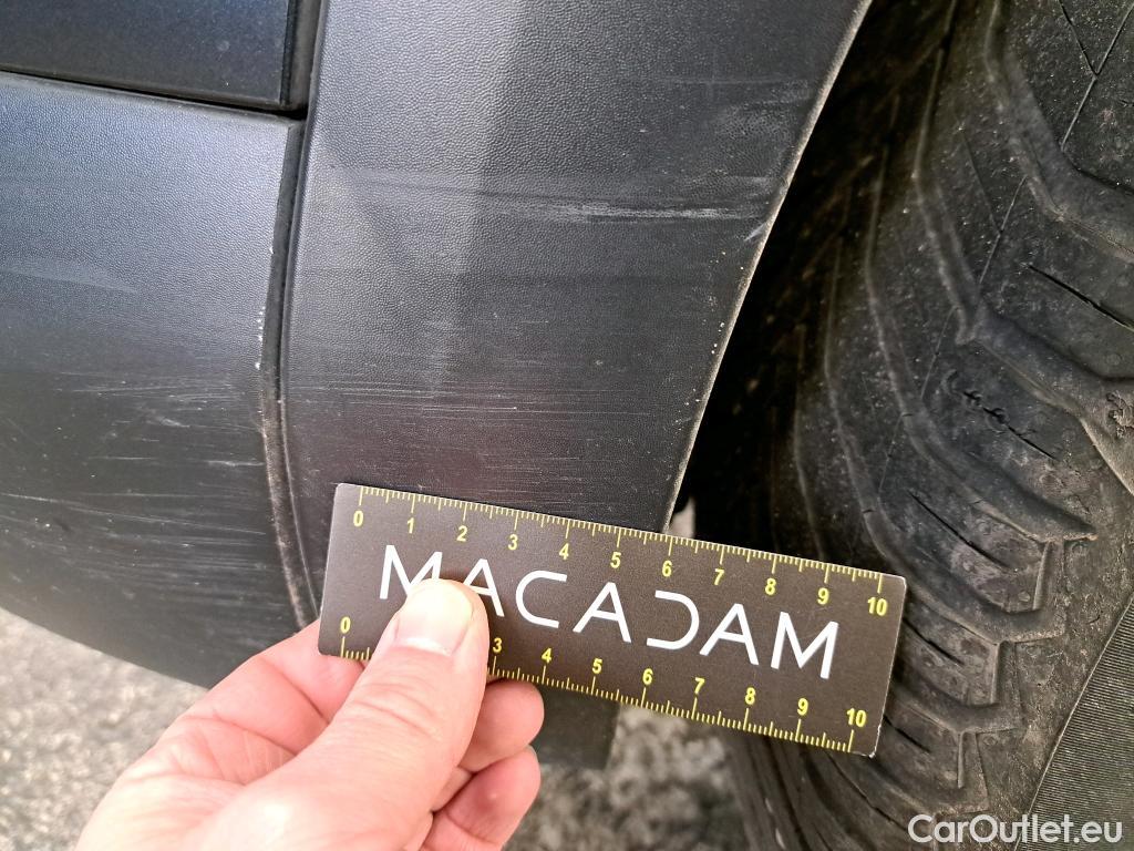  Citroen  C4  Berline Feel 1.2 PureTech 130CV BVA8 E6d #21