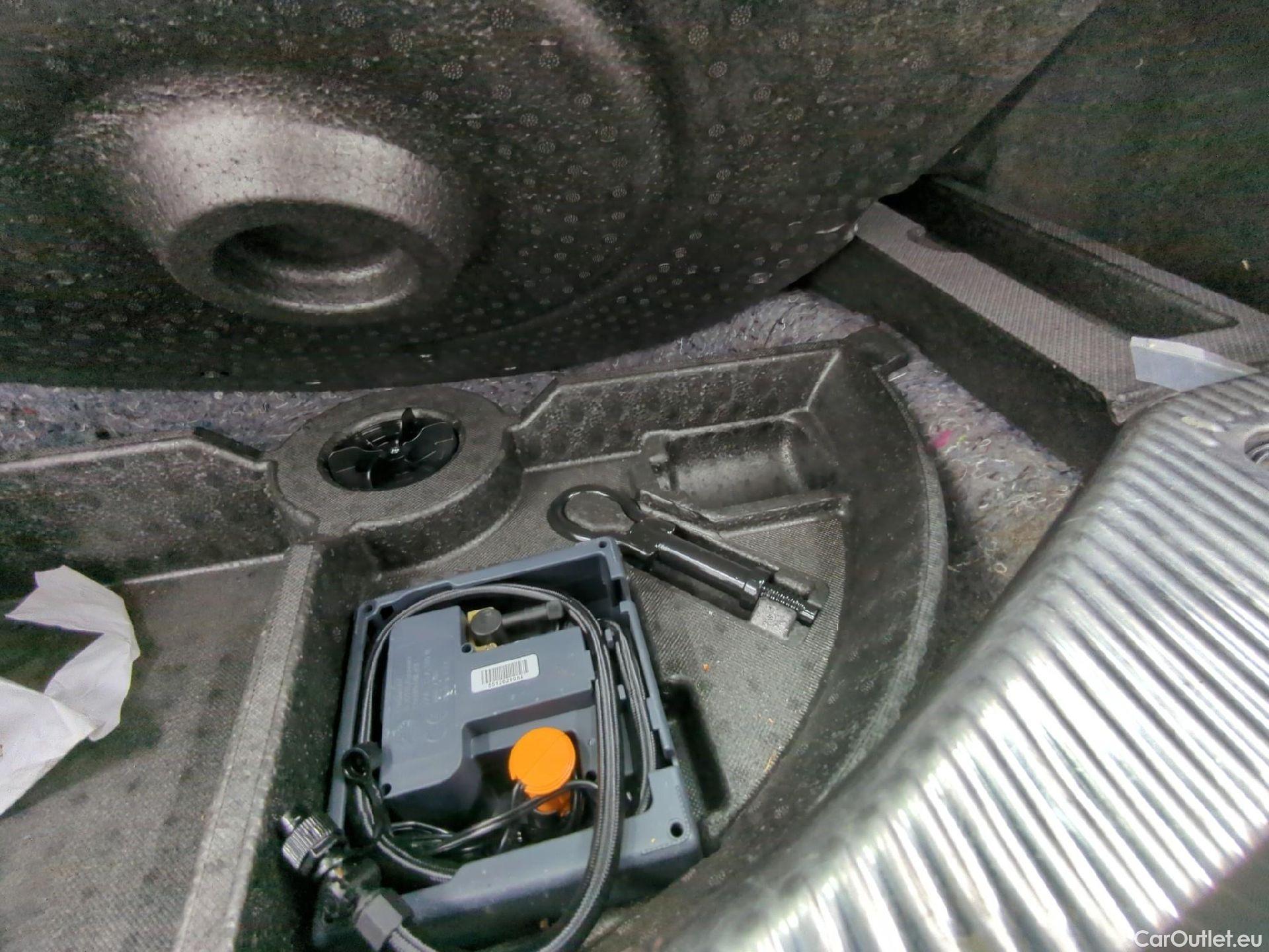  Ford  Mondeo  Turnier Titanium 2.0 EcoBlue 150CV BVA8 E6dT #3