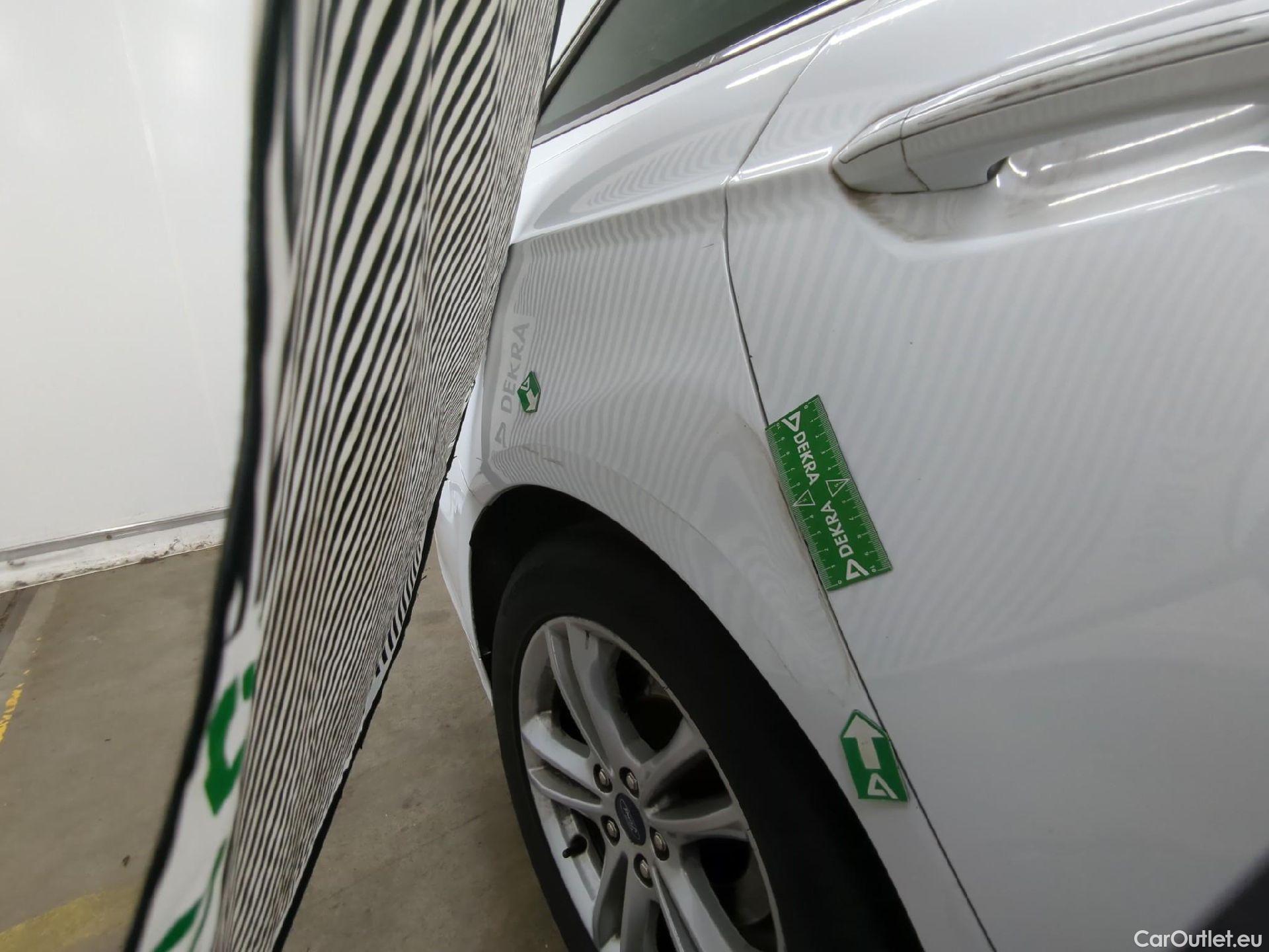  Ford  Mondeo  Turnier Titanium 2.0 EcoBlue 150CV BVA8 E6dT #24