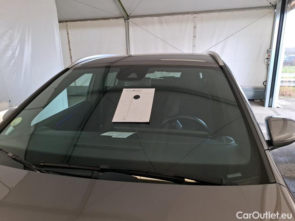  Mercedes  GLA MERCEDES-BENZ  / 2020 / 5P / SUV 2.0  200 D BUSINESS LINE DCT #1