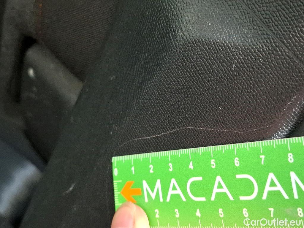  Peugeot  3008  II Active Pack 1.5 HDi 130CV BVA8 E6d #9