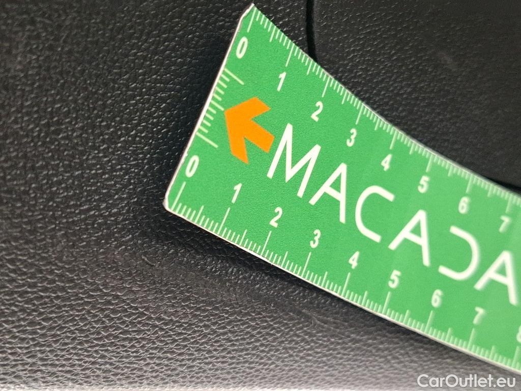  Opel   Grandland X Grandland X Elegance Business 1.5 130CV BVA8 E6d #37