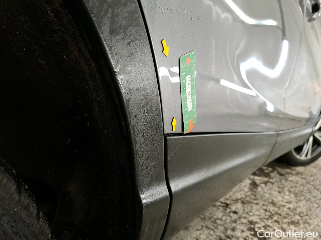  Nissan  Qashqai NISSAN  / 2017 / 5P / Crossover 1.5 DCI 115 DCT Business+ #3