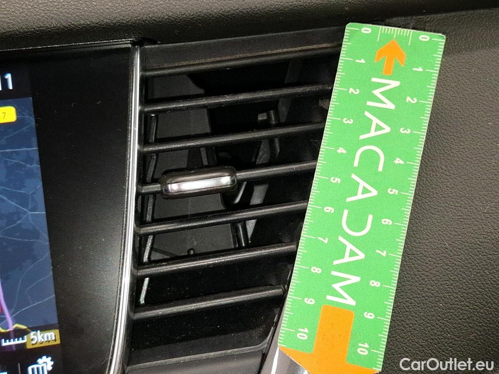  Opel   Grandland X Grandland X Elegance Business 1.5 130CV BVA8 E6d #57