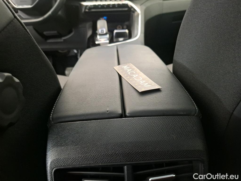  Peugeot  3008  Allure 1.5 HDi 130CV BVA8 E6d #36