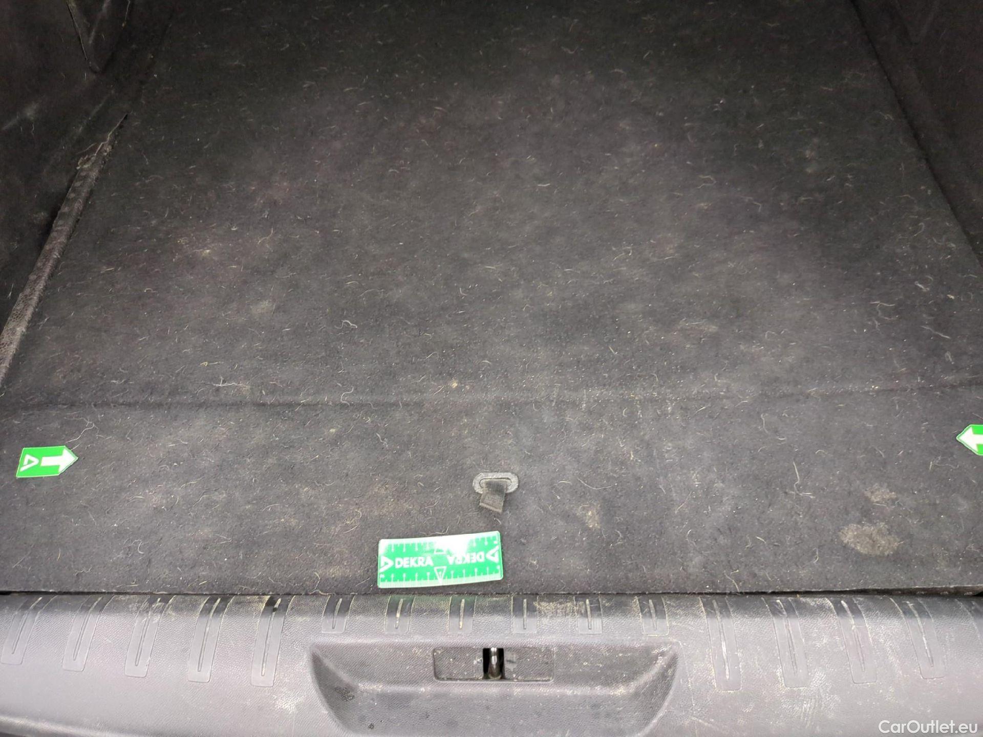  Peugeot  308  SW Active Business 1.5 HDi 130CV BVA8 E6d #9