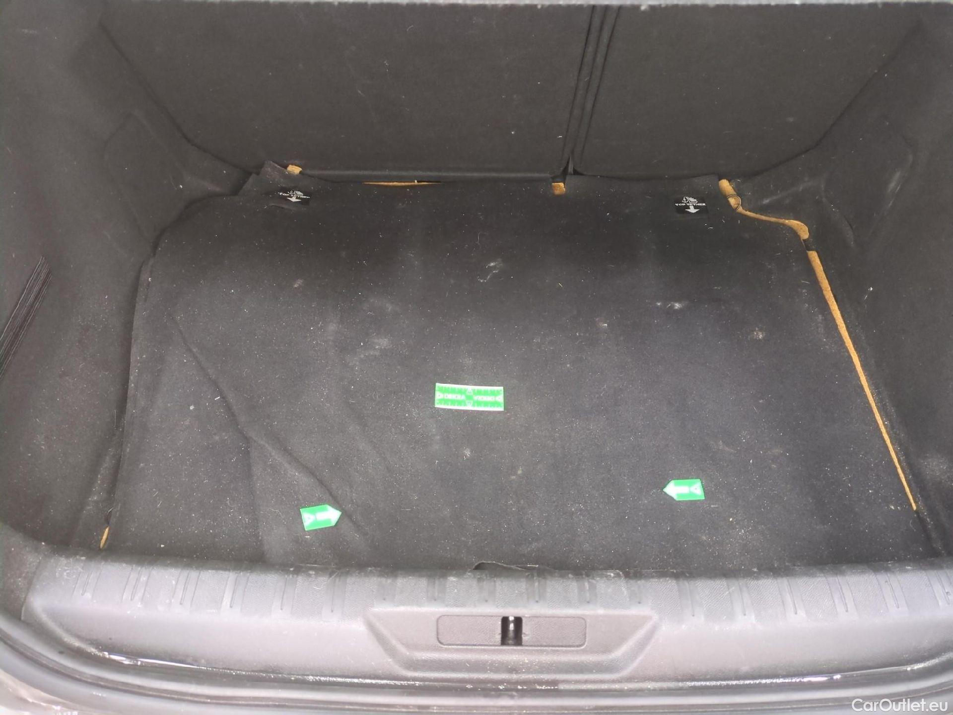  Peugeot  308  Active Business 1.5 #18