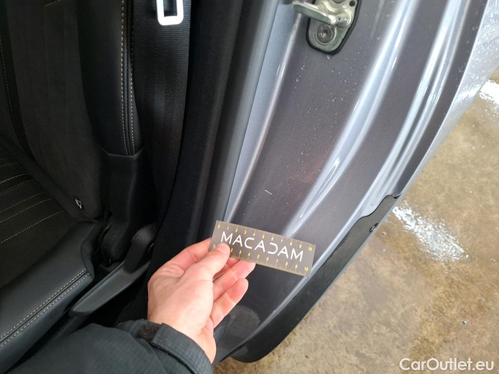  Peugeot  5008 PEUGEOT  / 2020 / 5P / SUV BlueHDi 130 S&S EAT8 GT Pack #24