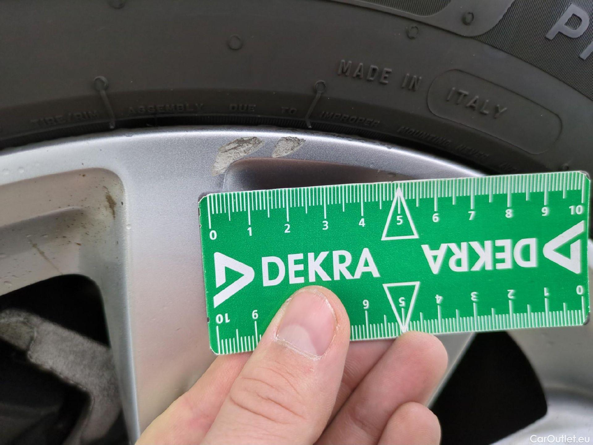  Peugeot  308  SW Active Business 1.5 HDi 130CV BVA8 E6d #19