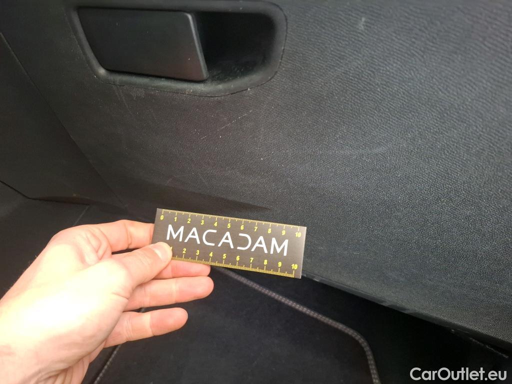  Peugeot  5008 PEUGEOT  / 2020 / 5P / SUV BlueHDi 130 S&S EAT8 GT Pack #33