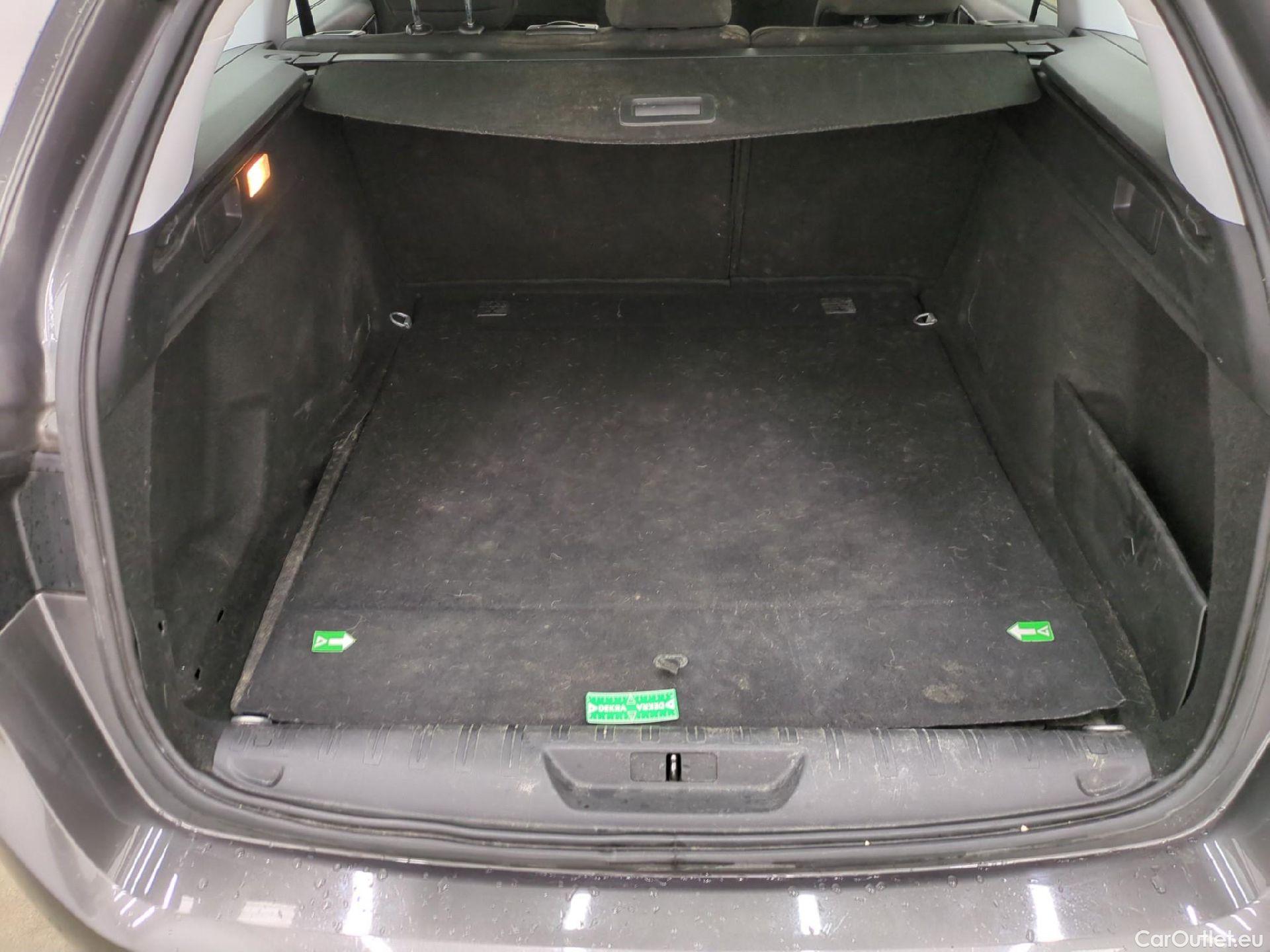  Peugeot  308  SW Active Business 1.5 HDi 130CV BVA8 E6d #10