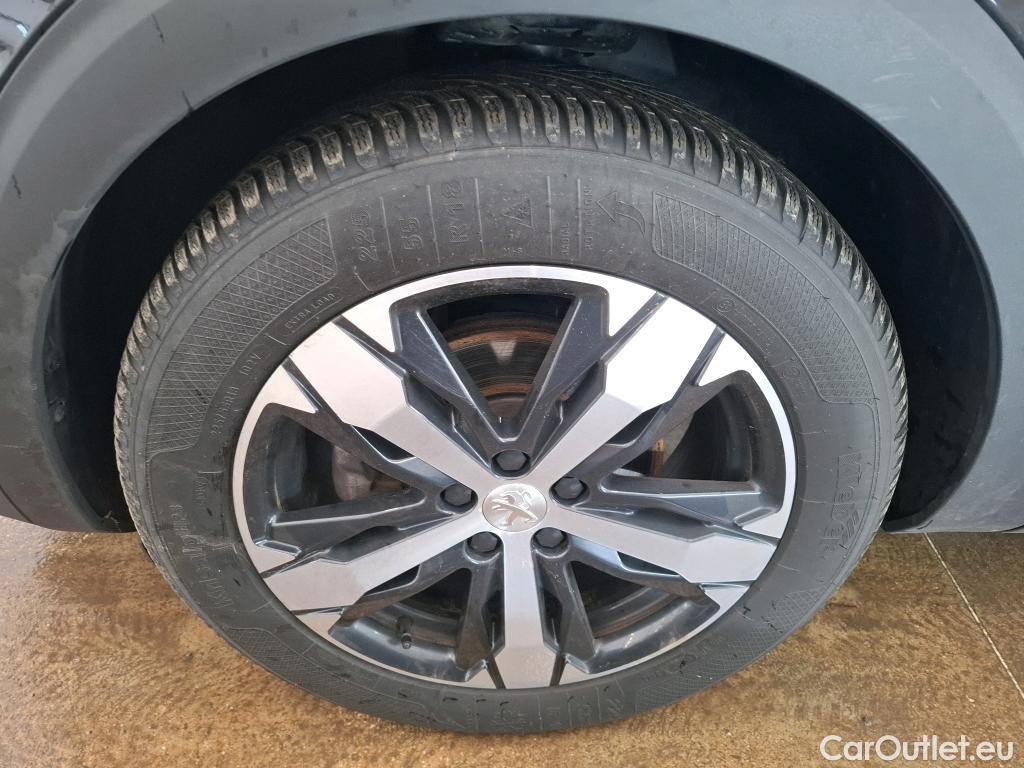  Peugeot  5008 PEUGEOT  / 2020 / 5P / SUV BlueHDi 130 S&S EAT8 GT Pack #56