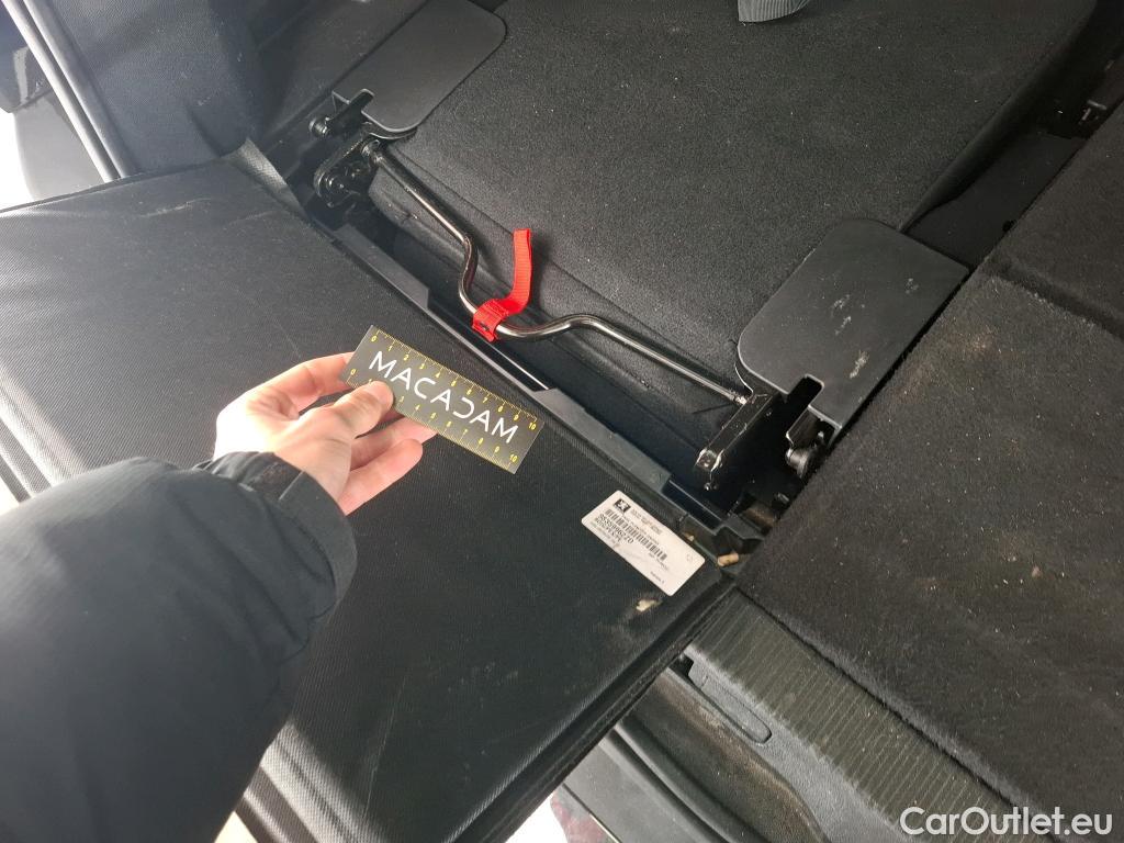  Peugeot  5008 PEUGEOT  / 2020 / 5P / SUV BlueHDi 130 S&S EAT8 GT Pack #59