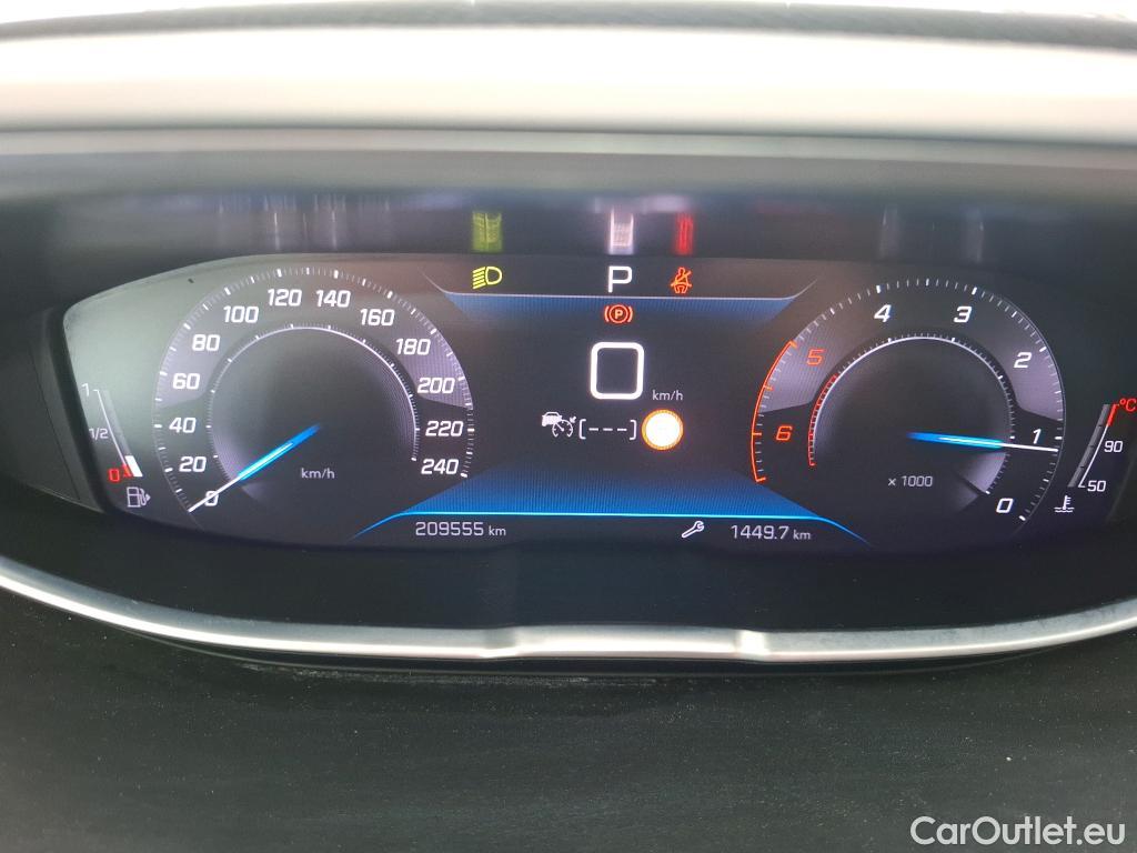  Peugeot  5008 PEUGEOT  / 2020 / 5P / SUV BlueHDi 130 S&S EAT8 GT Pack #42