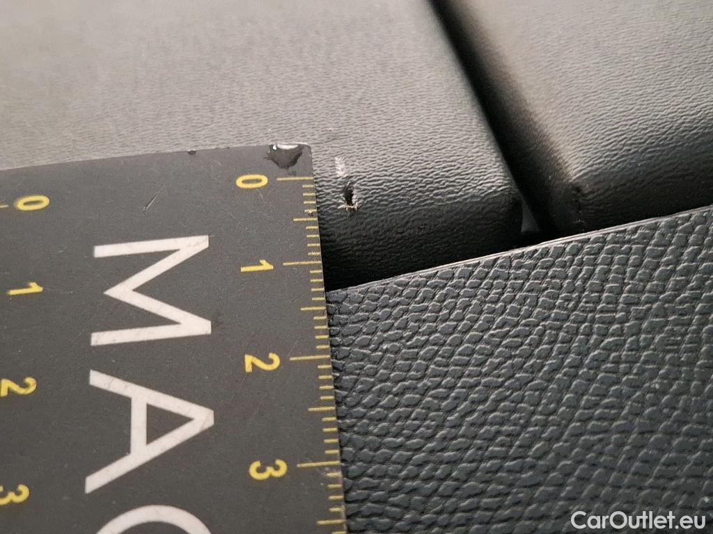  Peugeot  3008  Allure 1.5 HDi 130CV BVA8 E6d #37