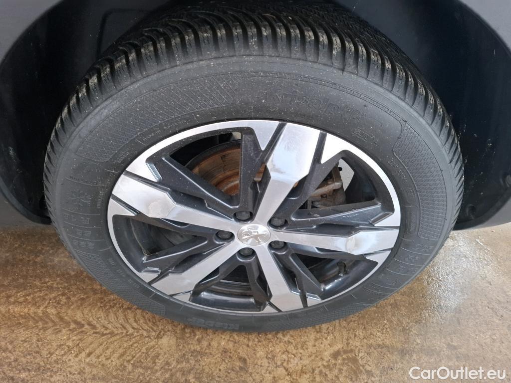  Peugeot  5008 PEUGEOT  / 2020 / 5P / SUV BlueHDi 130 S&S EAT8 GT Pack #11