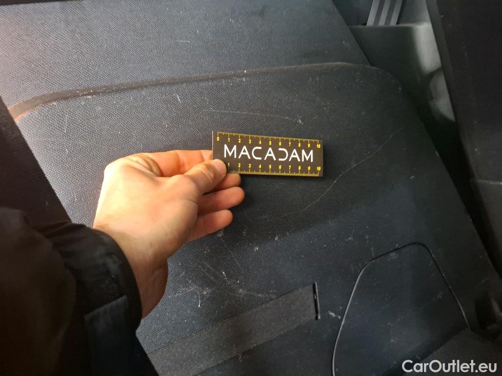  Peugeot  5008 PEUGEOT  / 2020 / 5P / SUV BlueHDi 130 S&S EAT8 GT Pack #26