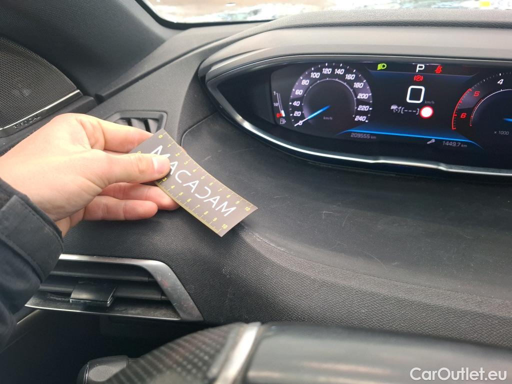  Peugeot  5008 PEUGEOT  / 2020 / 5P / SUV BlueHDi 130 S&S EAT8 GT Pack #9