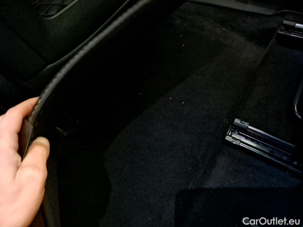  Peugeot  5008 PEUGEOT  / 2020 / 5P / SUV BlueHDi 130 S&S EAT8 GT Pack #20