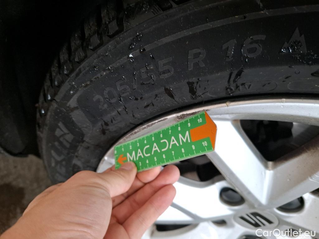  Seat  Leon SEAT  Sportstourer / 2020 / 5P / Break 1.0 eTSI 110 DSG S&S Style Business #23