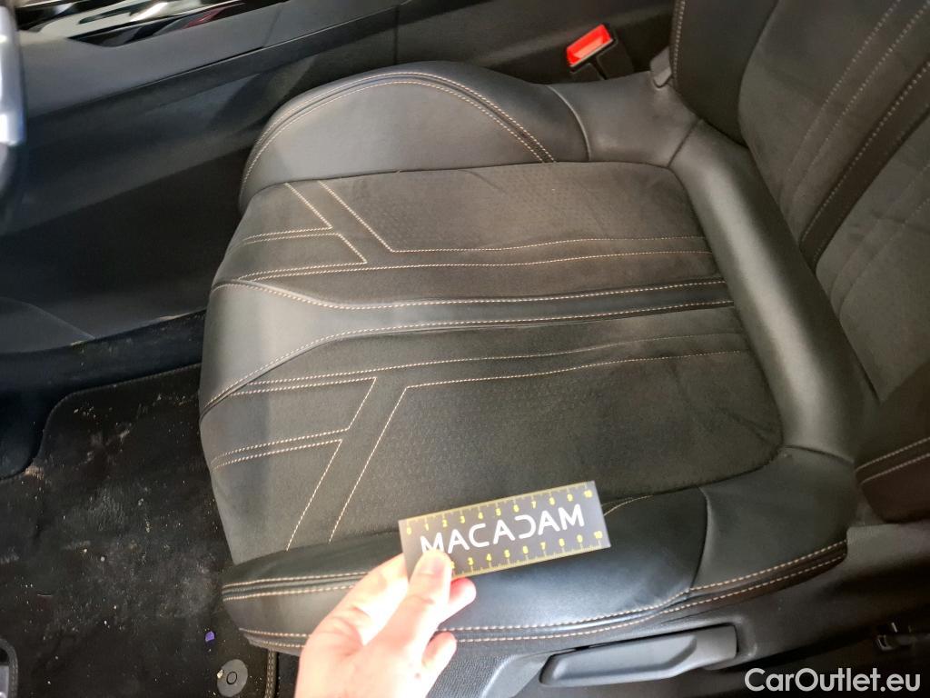  Peugeot  5008  GT Line 1.5 HDi 130CV BVA8 7 Sieges E6dT #28