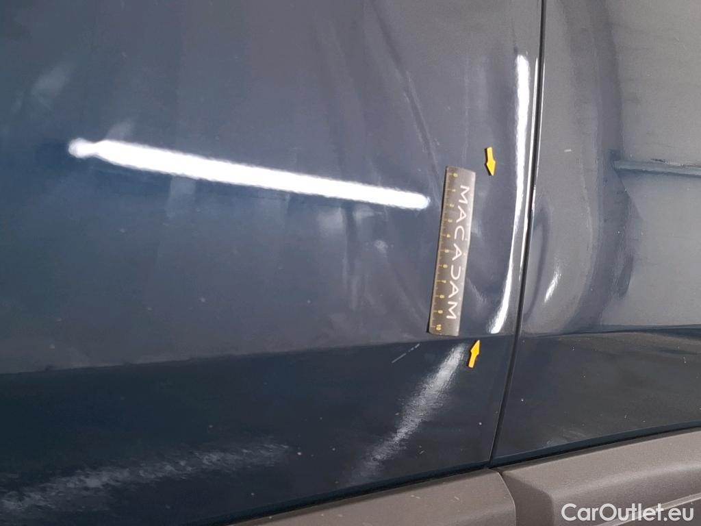  Peugeot  5008  Active Pack 1.5 HDi 130CV BVA8 7 Sieges E6d #25