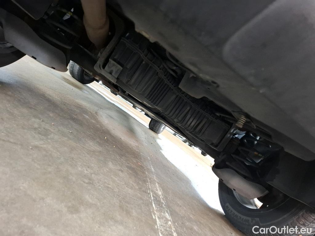  Peugeot  5008  GT Line 1.5 HDi 130CV BVA8 7 Sieges E6dT #23