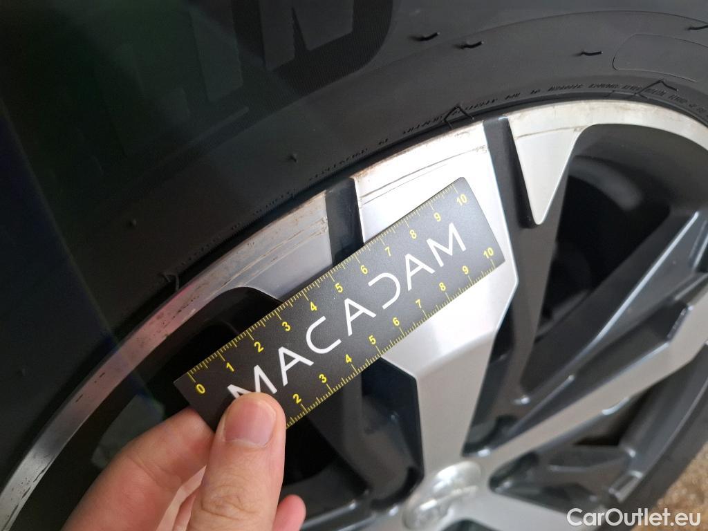  Peugeot  5008  GT Line 1.5 HDi 130CV BVA8 7 Sieges E6dT #17