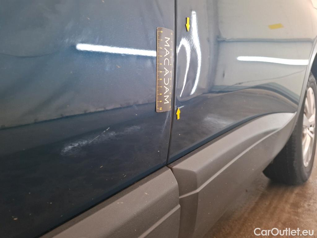  Peugeot  5008  Active Pack 1.5 HDi 130CV BVA8 7 Sieges E6d #15