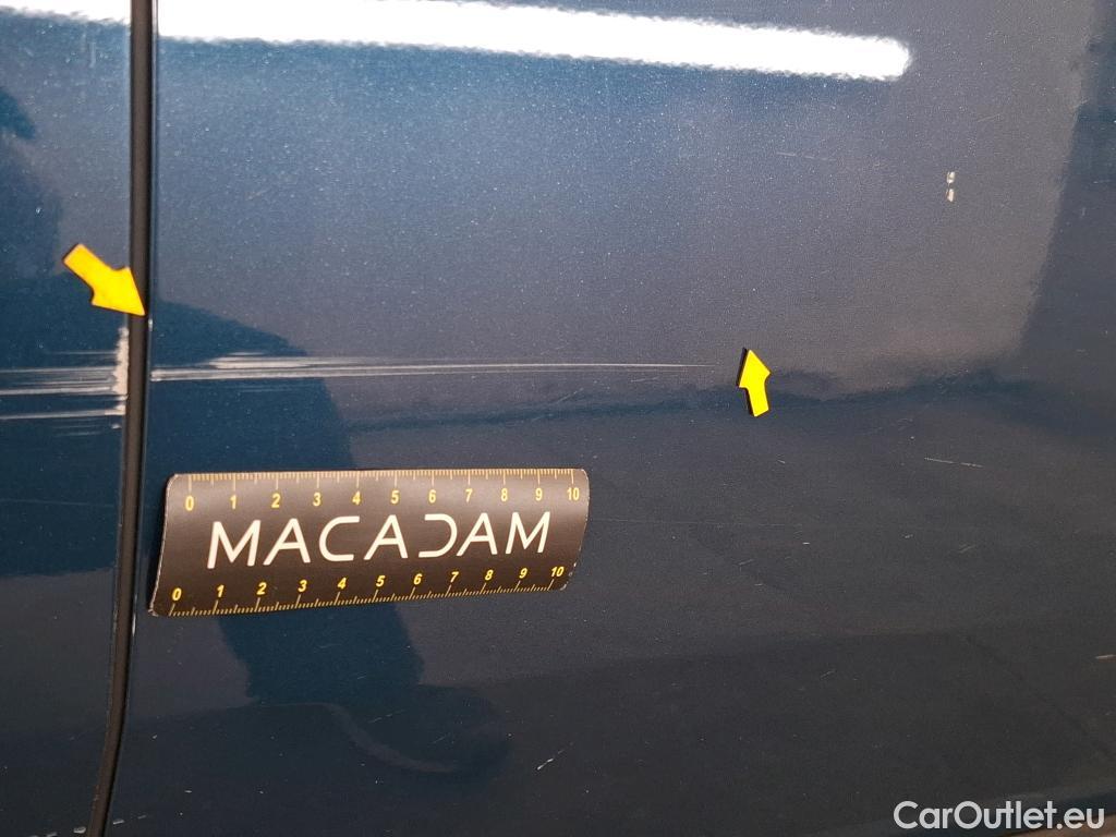  Peugeot  5008  Active Pack 1.5 HDi 130CV BVA8 7 Sieges E6d #33