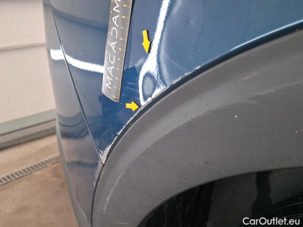  Peugeot  5008  Active Pack 1.5 HDi 130CV BVA8 7 Sieges E6d #10