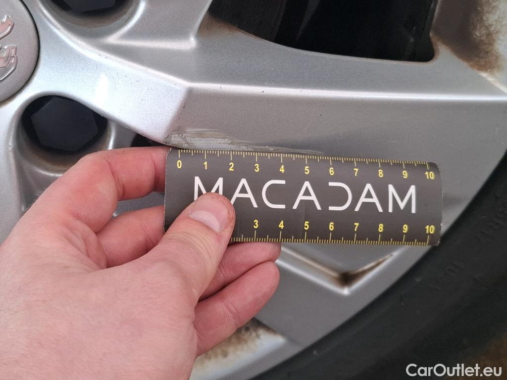  Peugeot  5008  Active Pack 1.5 HDi 130CV BVA8 7 Sieges E6d #38