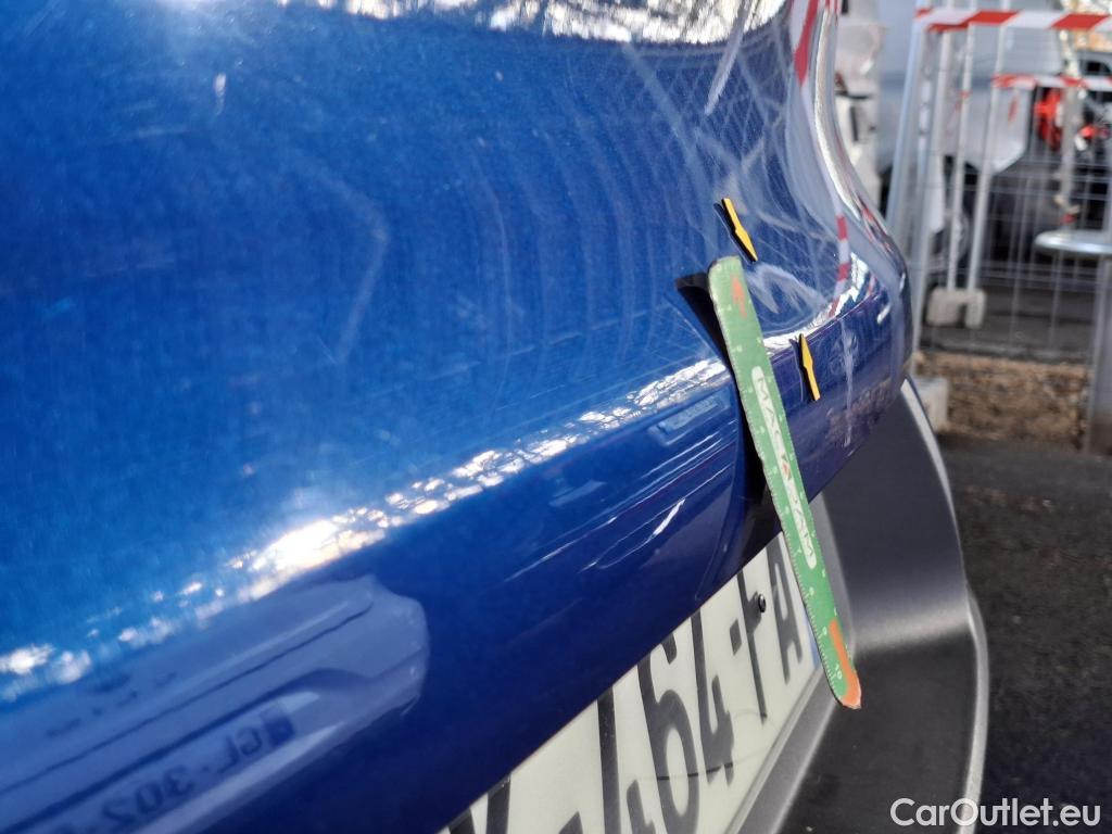  Renault  Kadjar RENAULT  5p Crossover Business Blue dCi 115 #20