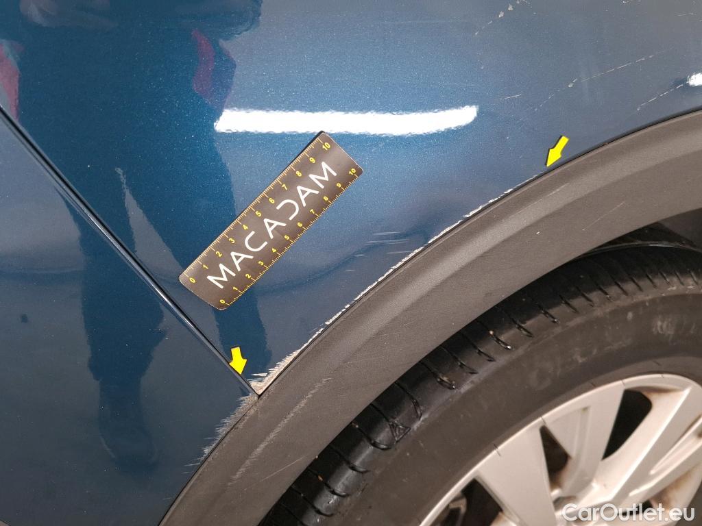  Peugeot  5008  Active Pack 1.5 HDi 130CV BVA8 7 Sieges E6d #8