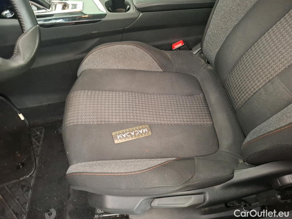  Peugeot  5008  Active Pack 1.5 HDi 130CV BVA8 7 Sieges E6d #55